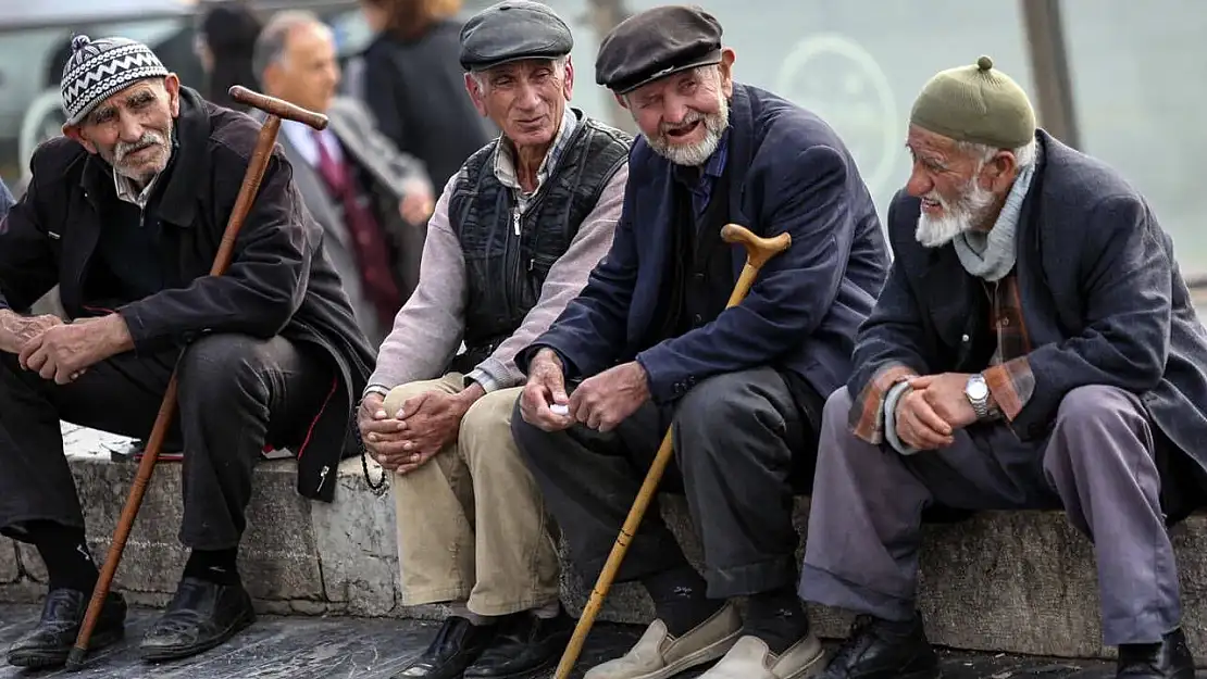 İzmir'deki SSK ve Bağ-Kur emeklileri: Rapor alırsanız listedeki yerlerden ücretsiz faydalanacaksız