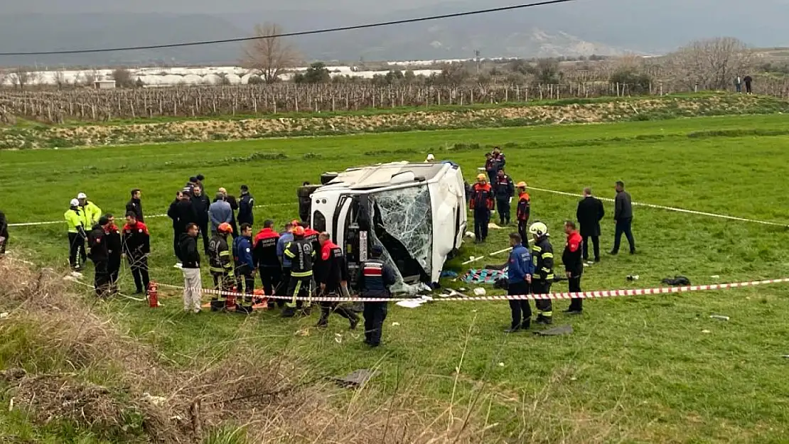 İzmir'den yola çıkan sporculardan kahreden haber: Ölü ve yaralı öğrenciler var