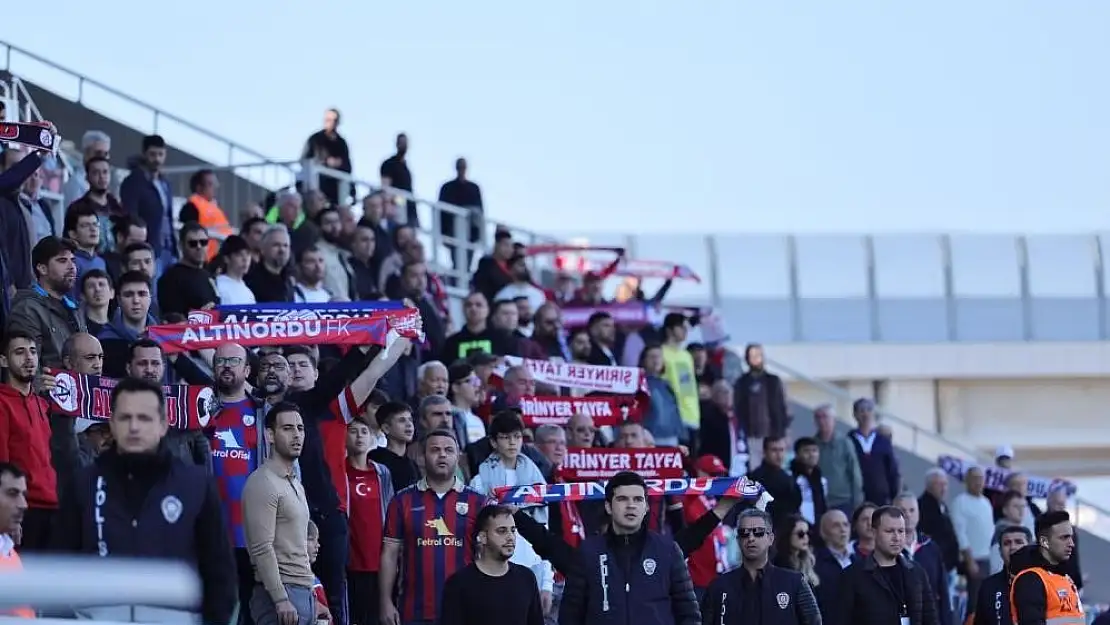 İzmir derbisinin hakemleri belli oldu