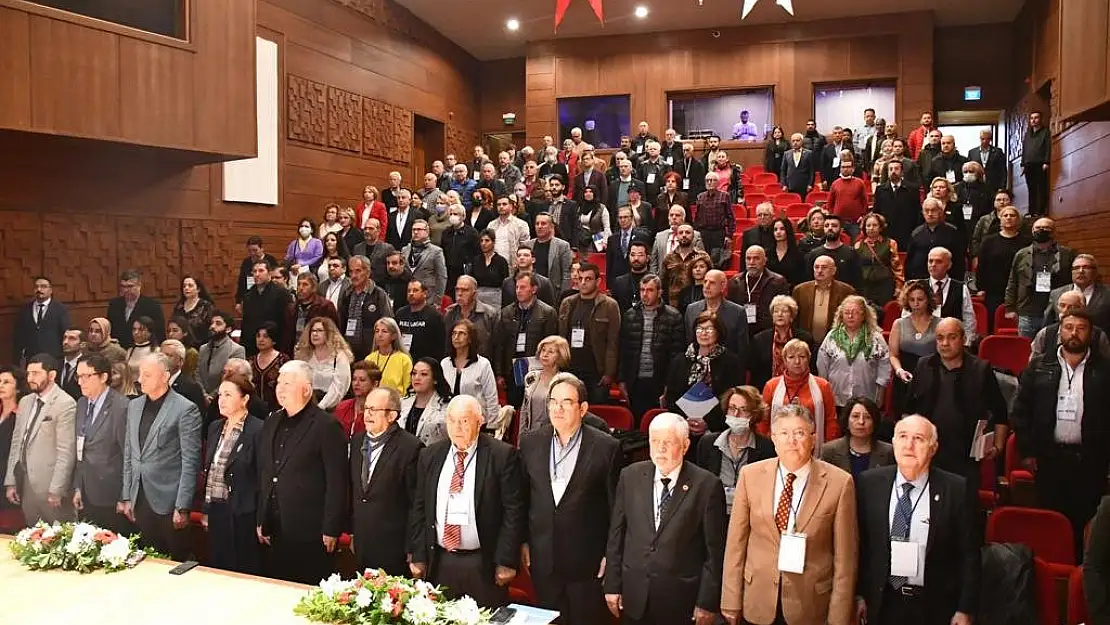 “İzmir Kent Konseyi'nin bütçesi özerk olmalı”