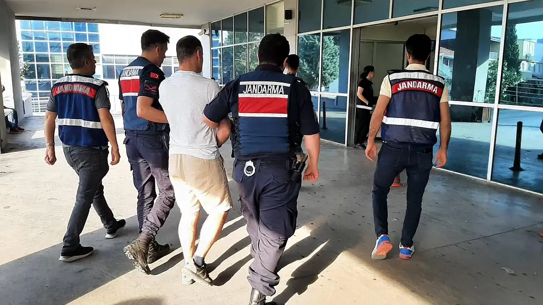 İzmir merkezli operasyon: 17 gözaltı