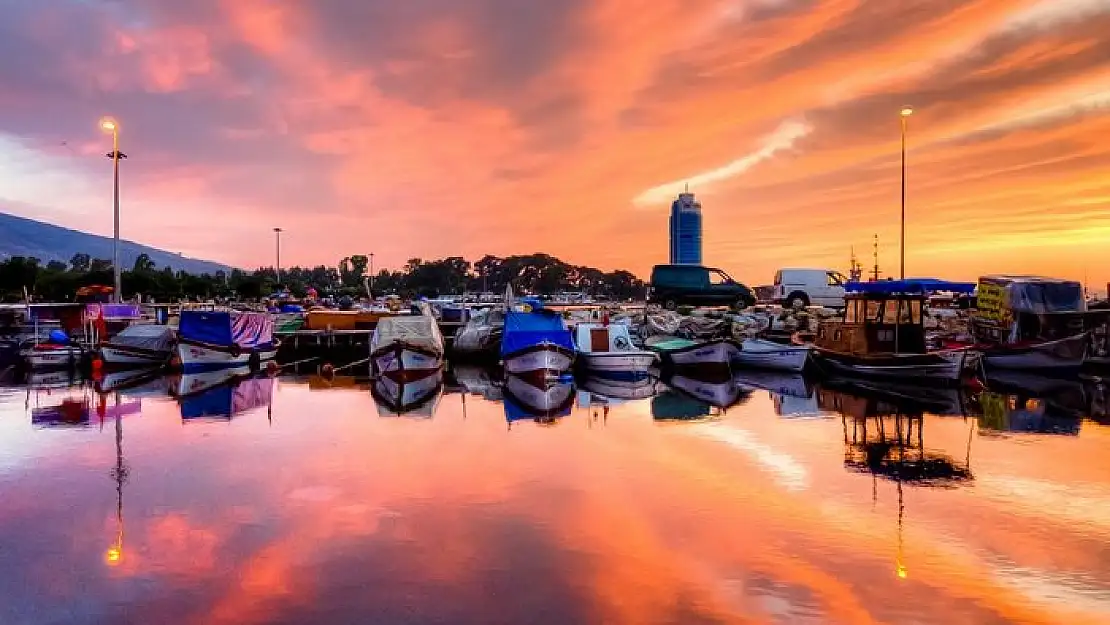 İzmir: Tarih ve Kültürün Başkenti