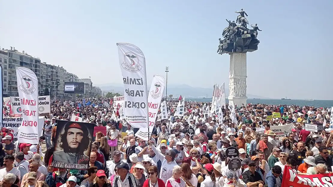 İzmir'de 1 Mayıs coşkusu başladı