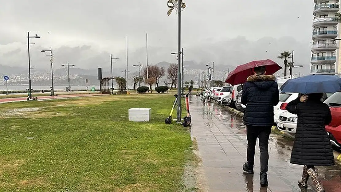 İzmir’de sağanak yağış devam edecek