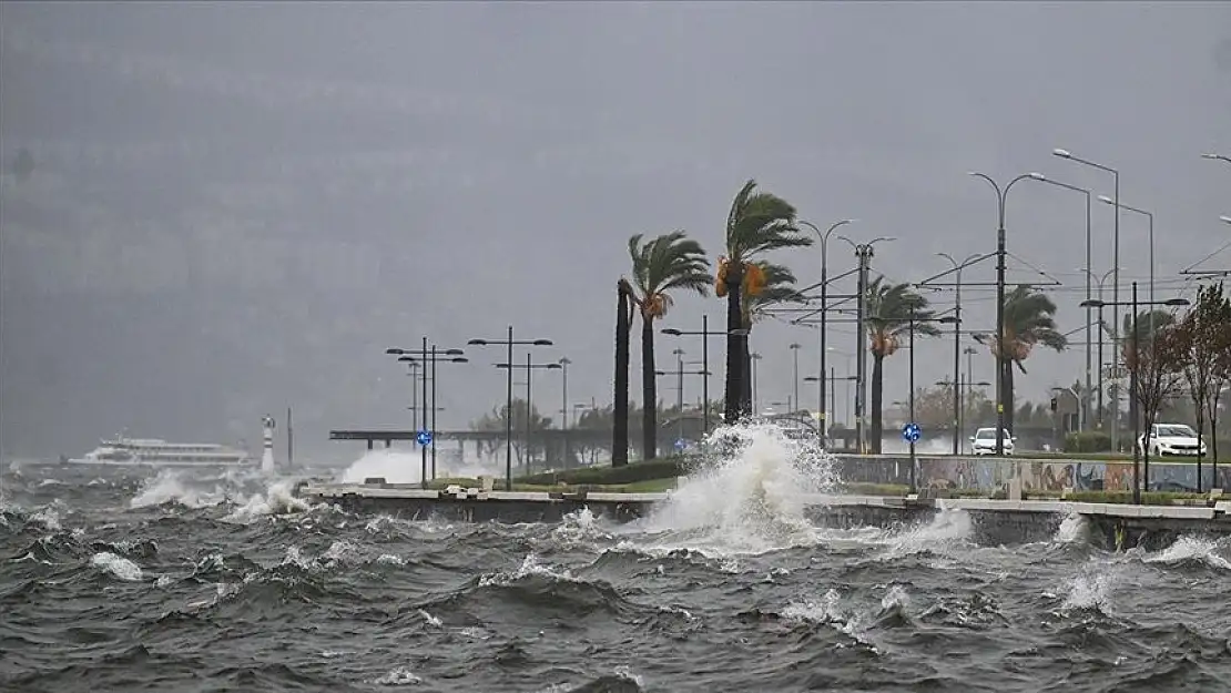 İzmir’de vapura binecekler dikkat! Seferler iptal edildi