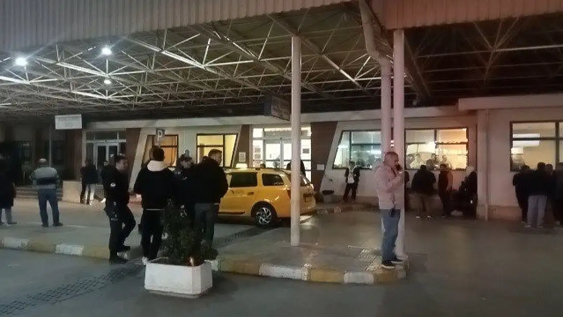 İzmir’de yardım ettiği kadın tarafından tabancayla vurulan polis yaralandı