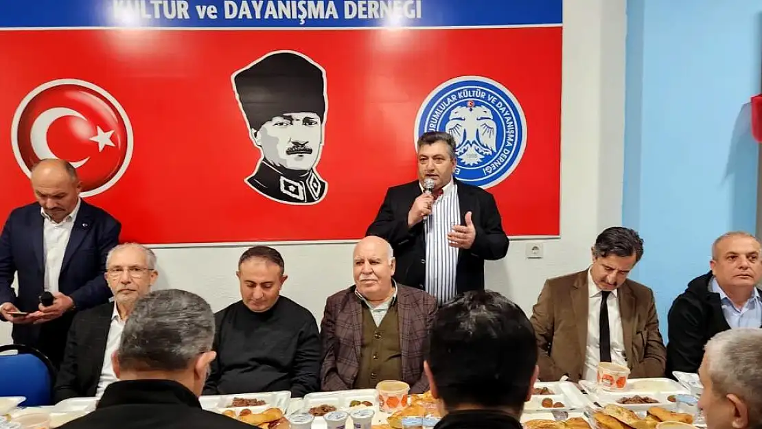 İzmir'de yaşayan Dadaşlar iftar yemeğinde buluştu