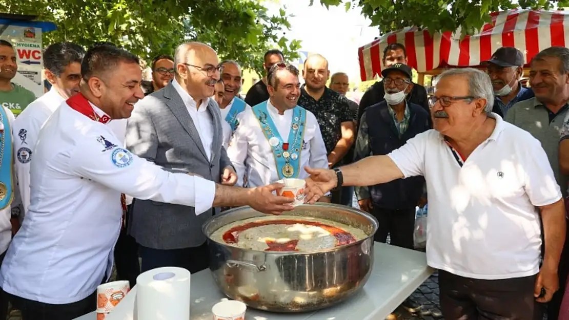 İzmir'deki ses Türk Mutfağı'ndan geliyor