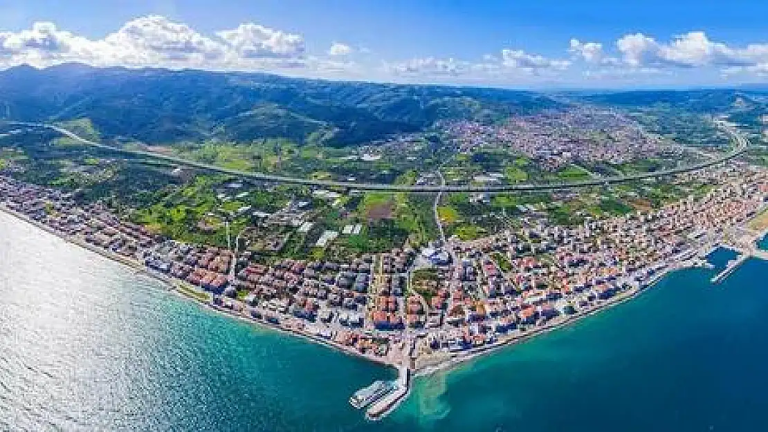 İzmir’in güzide semti Güzelbahçe’ye ulaşım ve gezilecek yerler