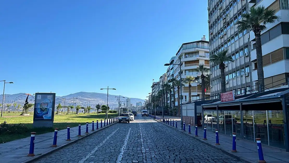 İzmir’in kalbi bayramda boş