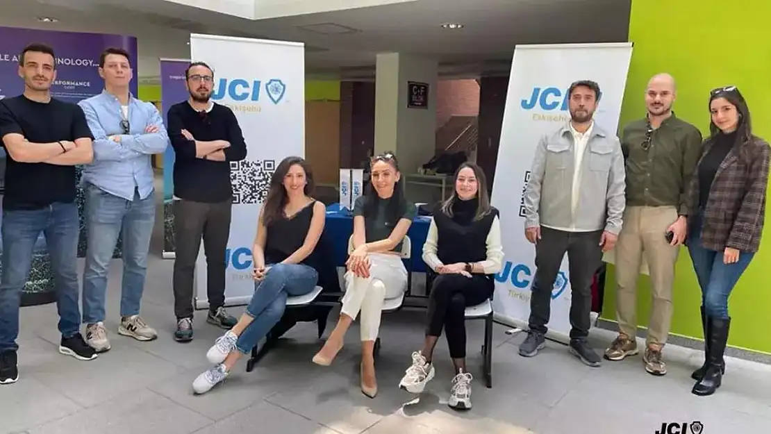 JCI Türkiye, Türkiye’deki  On Başarılı Genci Arıyor!