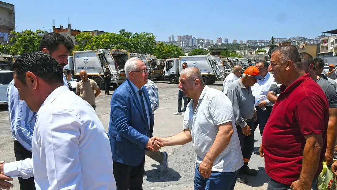 Karabağlar Belediyesi’nde bayramlaşma