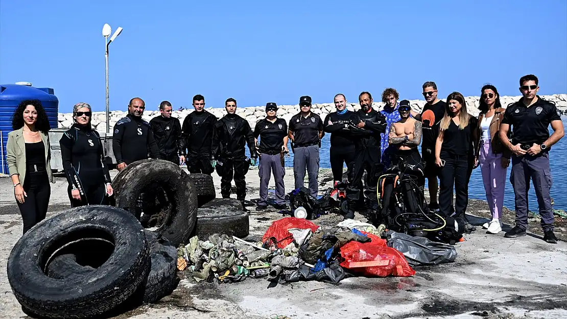 Karaburun’da şaşırtan atık!