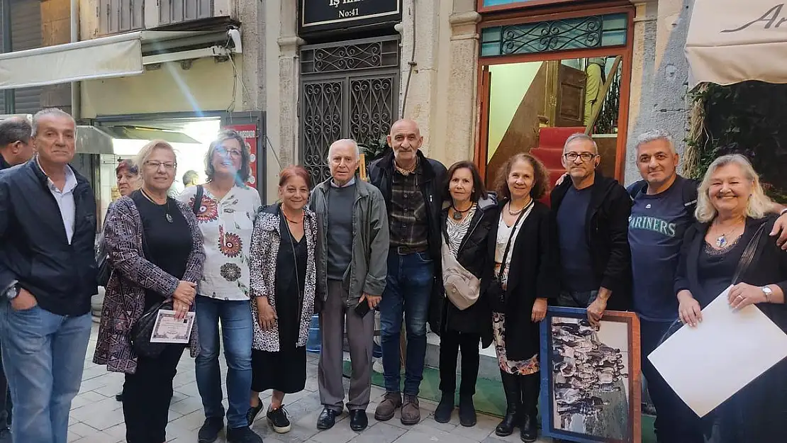 Karataş Lisesi öğrencileri kendi eserleriye bir araya geldi