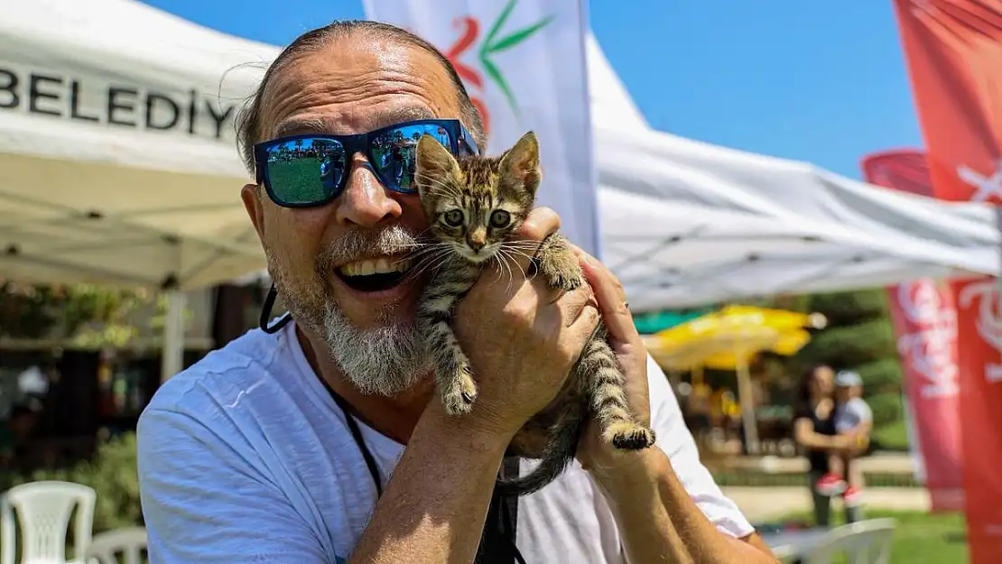 Karşıyaka Belediyesi on binlerce can dostuna sahip çıktı!