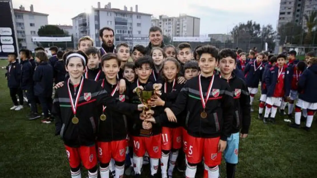 Karşıyaka Belediyesi’nden büyük heyecana ortak olma çağrısı