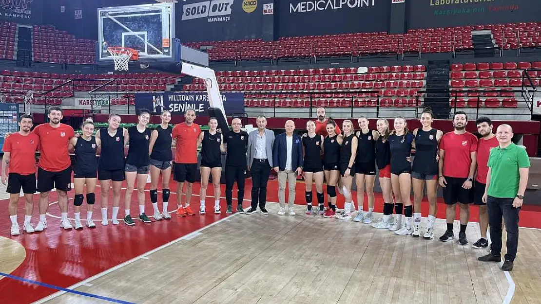 Karşıyaka yönetiminden voleybola ziyaret