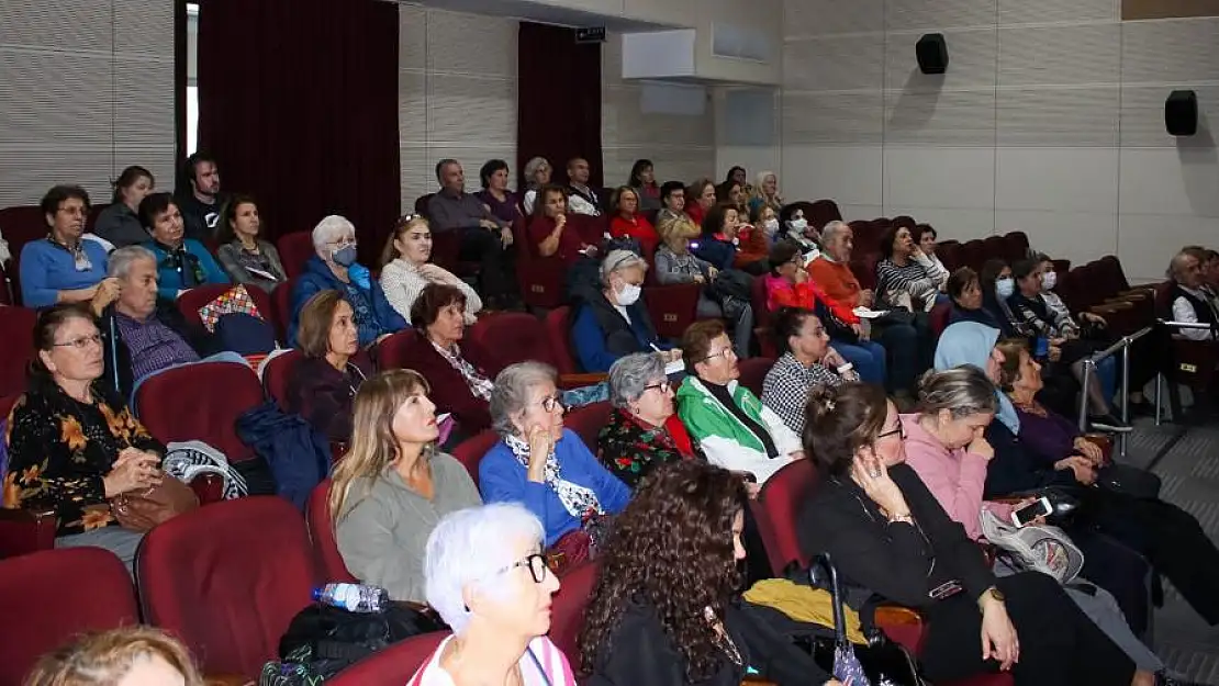 Karşıyaka'da sağlık söyleşileri devam ediyor, yurttaşlar bilinçleniyor