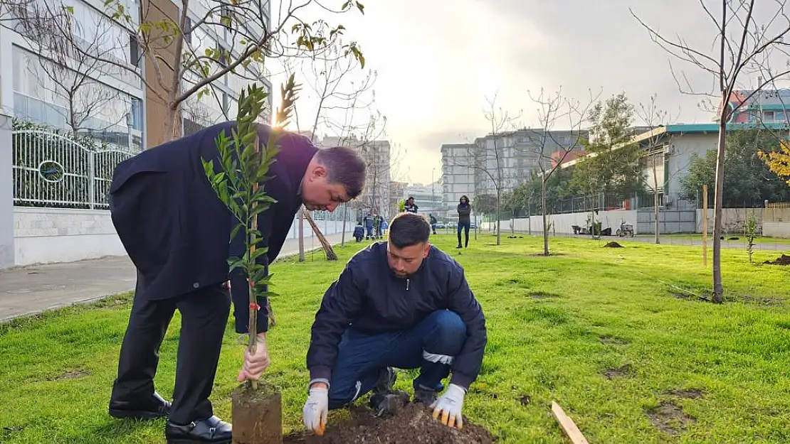 Karşıyaka’da yeşil alan miktarı artıyor!