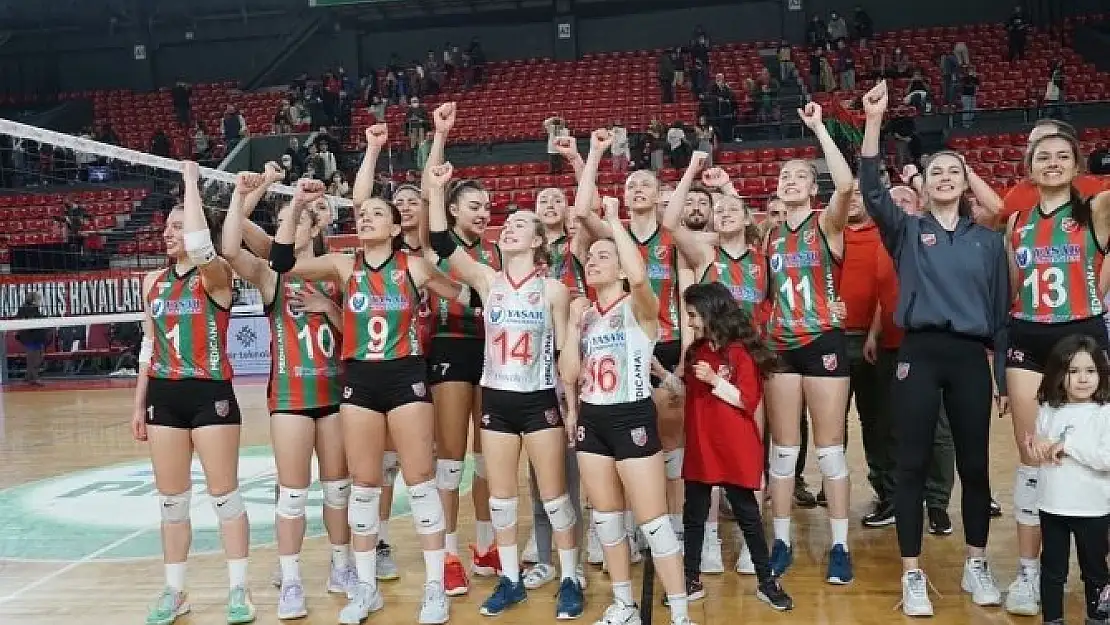 Karşıyaka’nın voleybolda play-off heyecanı