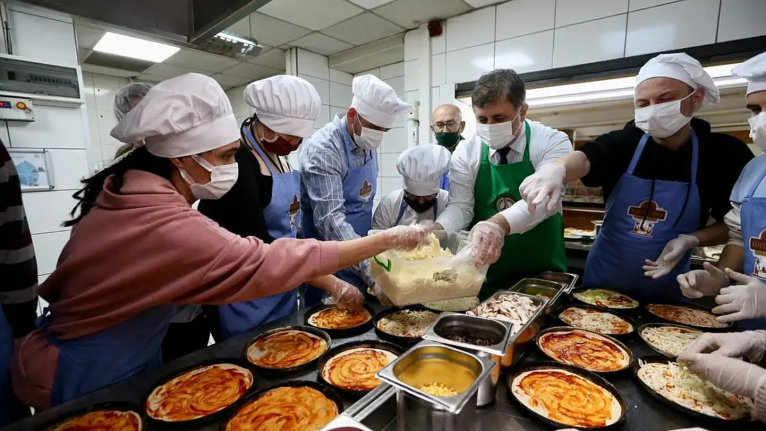 Karşıyaka'ya Mutfak Sanatları Merkezi açılacak