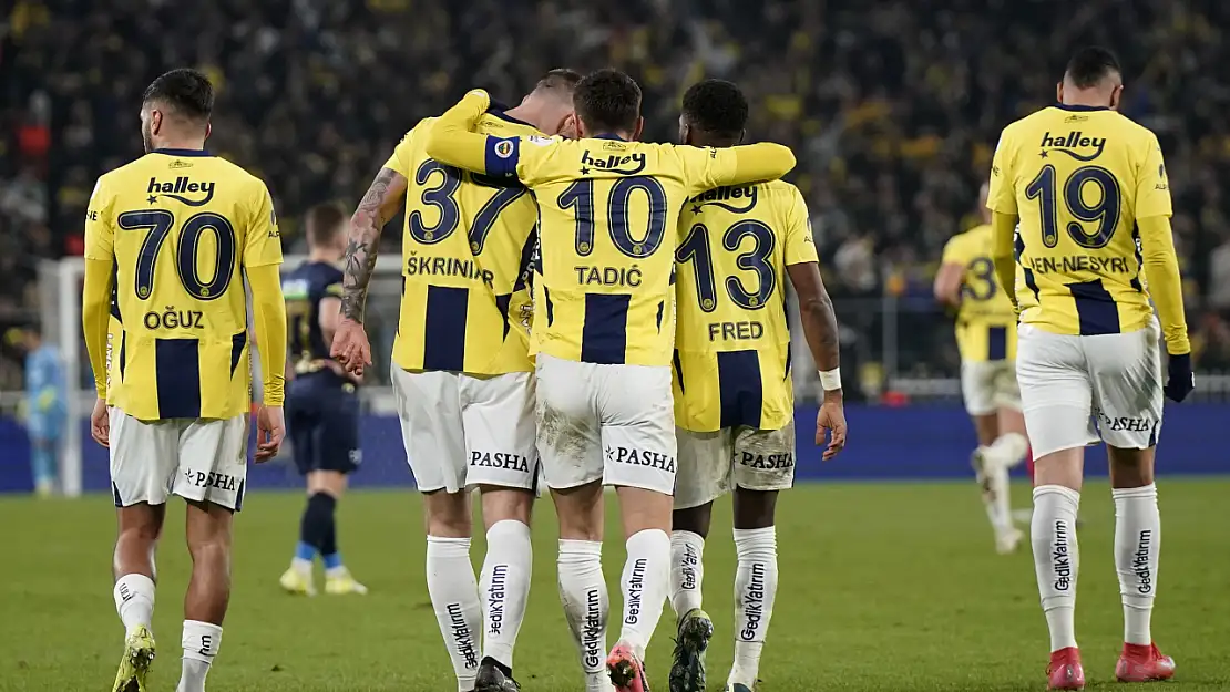 Kasımpaşa'nın Fenerbahçe'ye karşı şansızlığı devam etti: Üst üste 12. mağlubiyet!