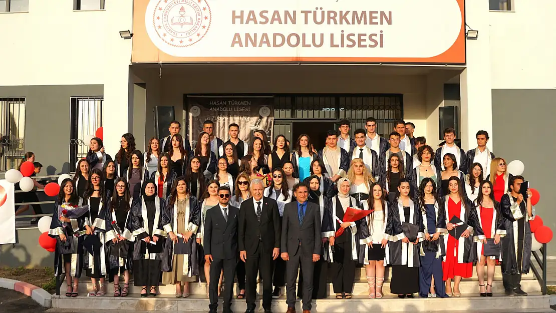 Kemalpaşa'da mezuniyet coşkusu