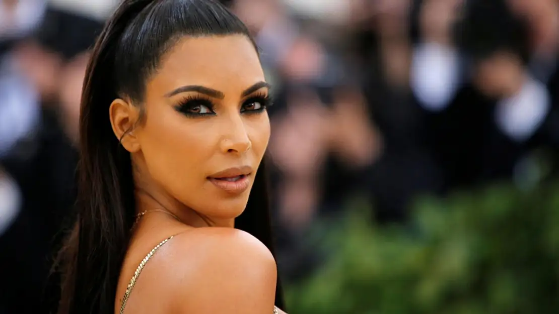 Kim Kardashian hukuk diploması aldı, tepkiler gecikmedi