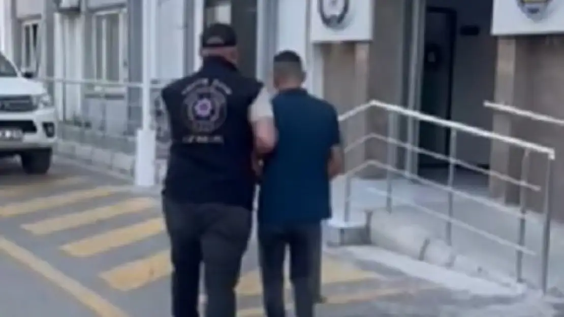 Kırmızı bültenle aranan zanlı İzmir'de yakalandı!
