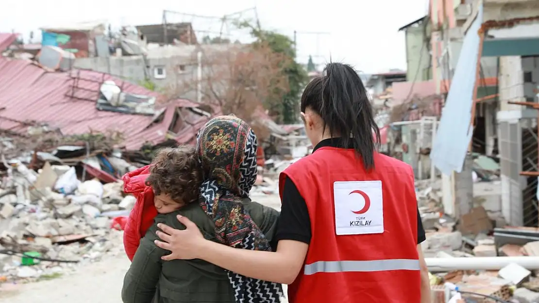 Kızılay'dan yetimlere Ramazan desteği