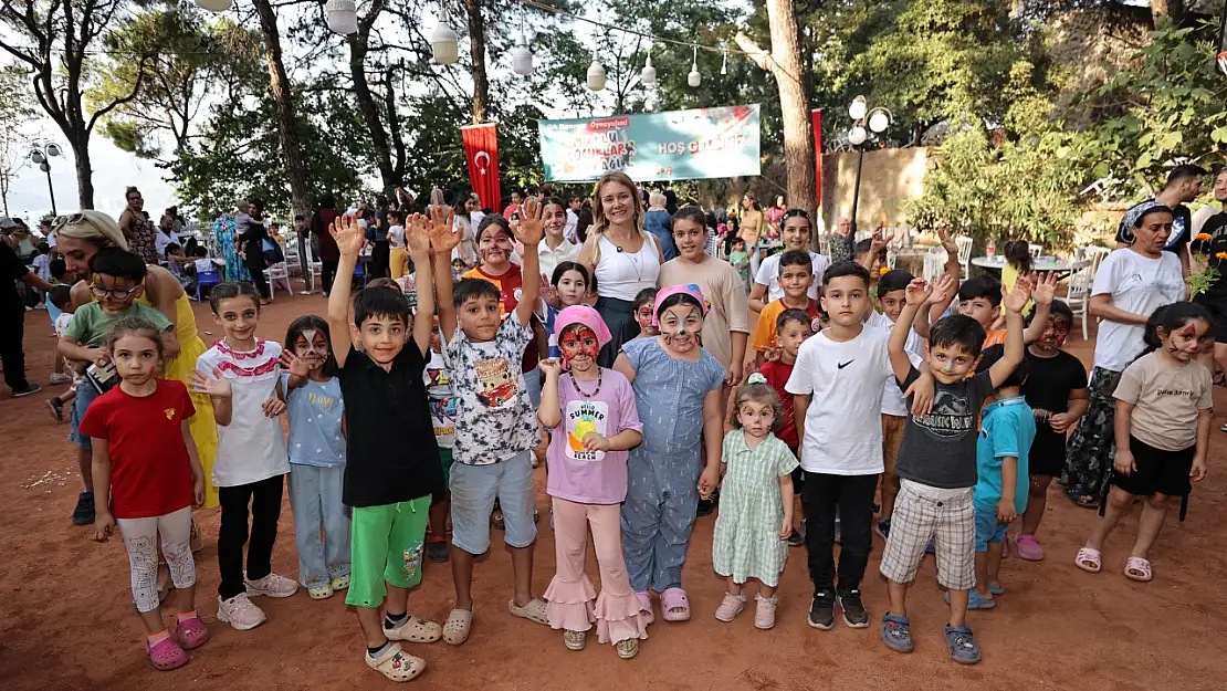 Konak Belediyesi'nden çocuklara yarıyıl festivali hediyesi