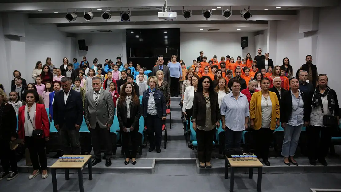 Konak'ın çocukları Cumhuriyet'i kalemleriyle kutladı!