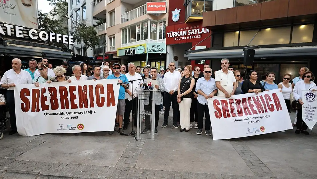 Konak Srebrenitsa'yı andı