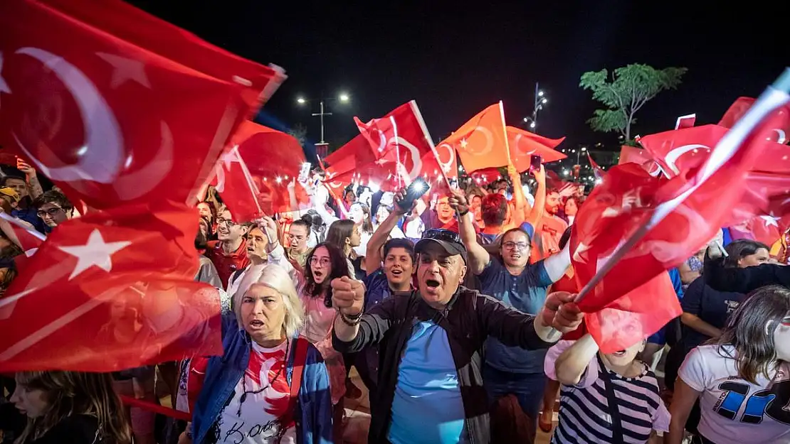 Konak’ta 19 Mayıs kutlamaları coşkuyla gerçekleşti