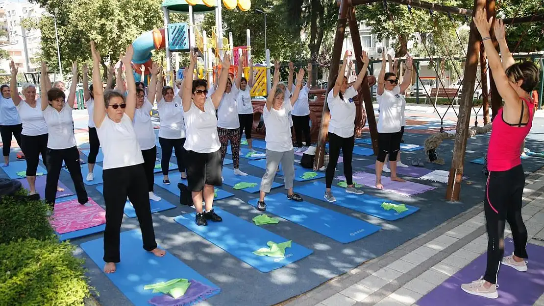 Konak'ta açık havada spor keyfi