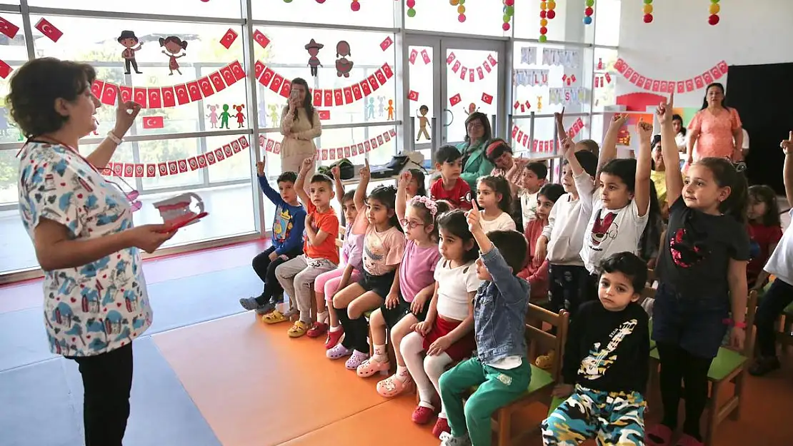 Konak'tan çocuklara diş fırçalamayı sevdiren proje