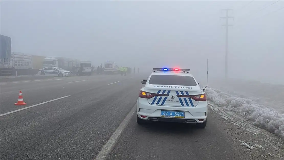 Konya’da askeri aracın tıra çarpması sonucu 2 asker şehit oldu, 2 asker yaralandı