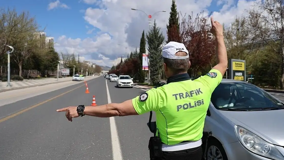 Kural tanımayan sürücüler  trafikten men edildi