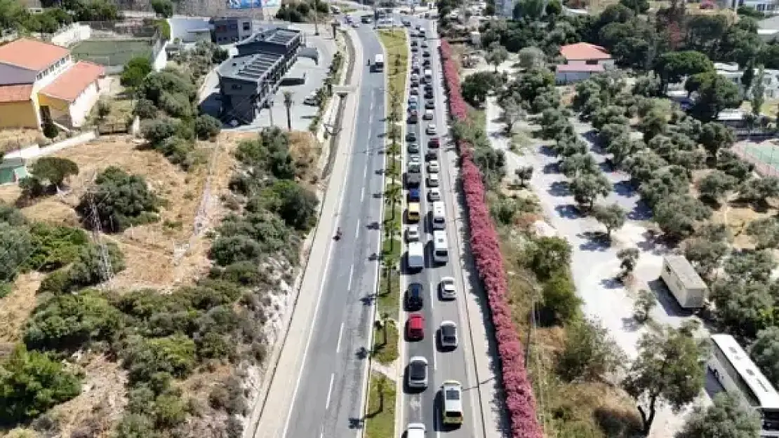 Kuşadası'na gidecekler dikkat: Dur kalk dur kalk yapabilirsiniz - Kuyruklar oluştu