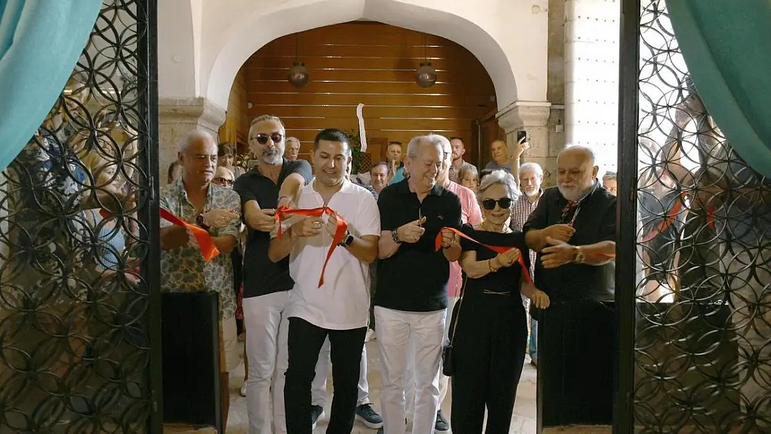 Kuşadası’nda Porselen Bebek Müzesi açıldı