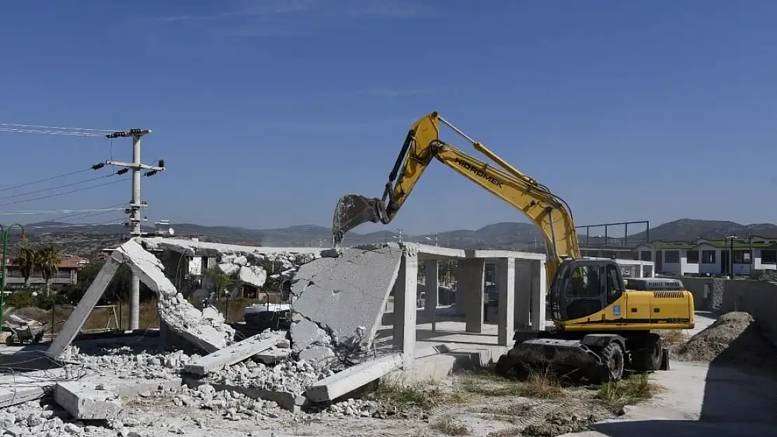 Kuşadası’ndaki kaçak villalara bakanlık iptali