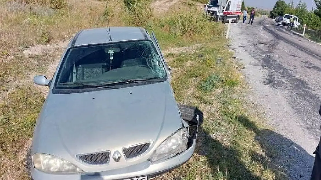 Kütahya, Emet'te trafik kazası: 3 yaralı