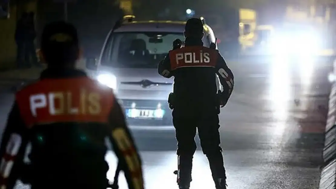 Kütahya'da polis ekiplerinden 'Dar Bölge' uygulaması