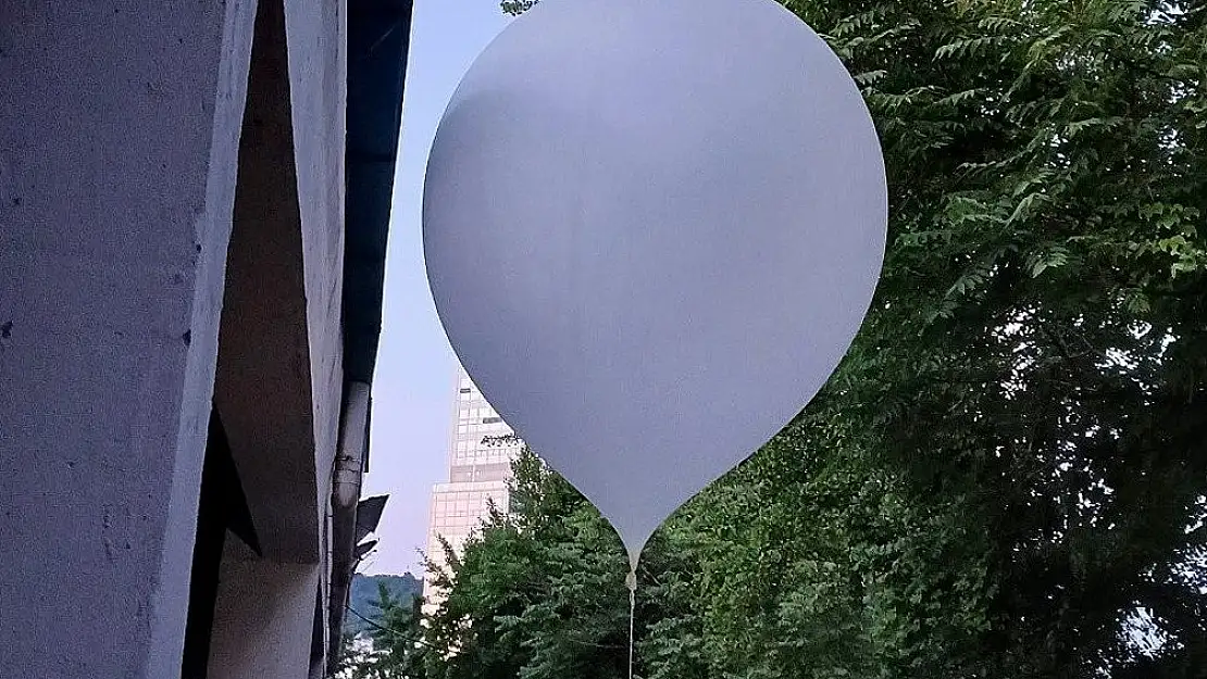  Kuzey Kore, Güney Kore'ye çöp taşıyan 600 balon gönderdi