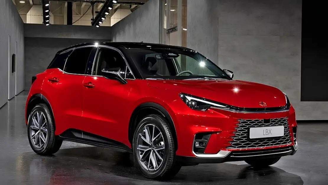 Lexus'tan LBX ve RX modellerine Haziran ayına özel kampanyalar! 0 faizli kredi ve nakit desteği sizleri bekliyor!