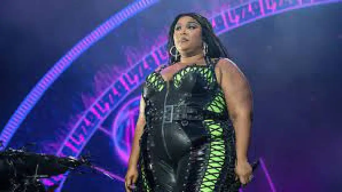 Lizzo’dan hayranlarını üzecek açıklama: Bırakıyorum