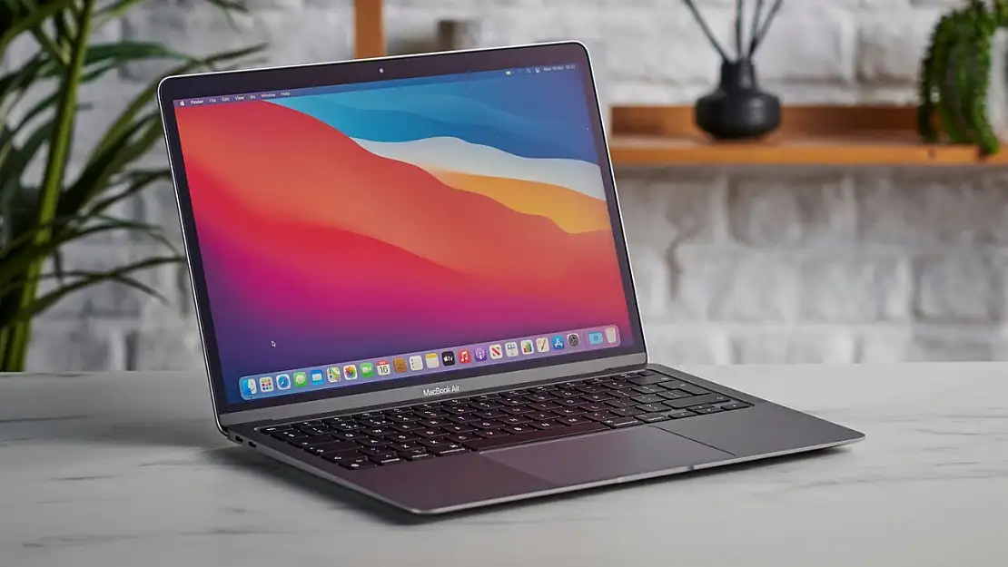 M4 MacBook Air performans testinde görüntülendi