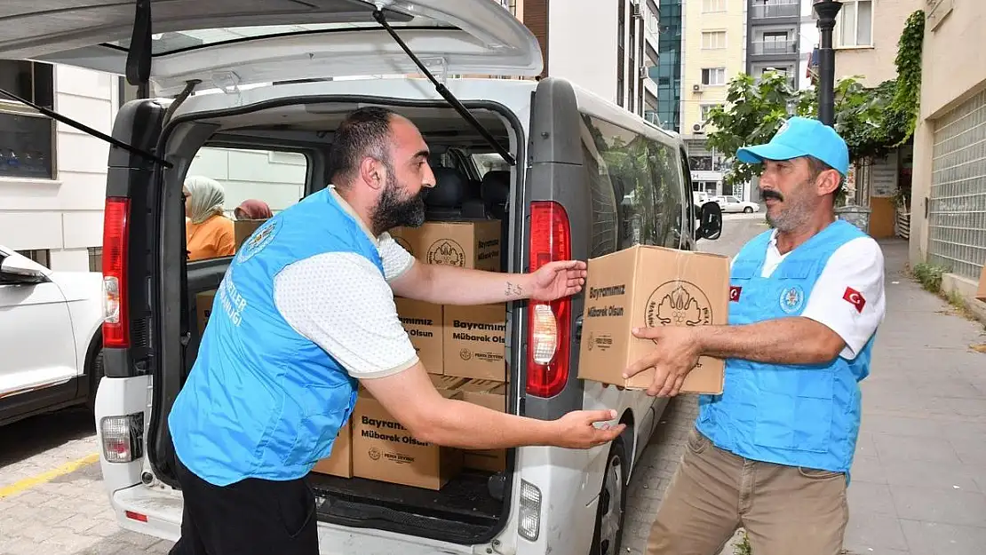 Manisa Büyükşehir Belediyesi bayramda ihtiyaç sahiplerinin yanında