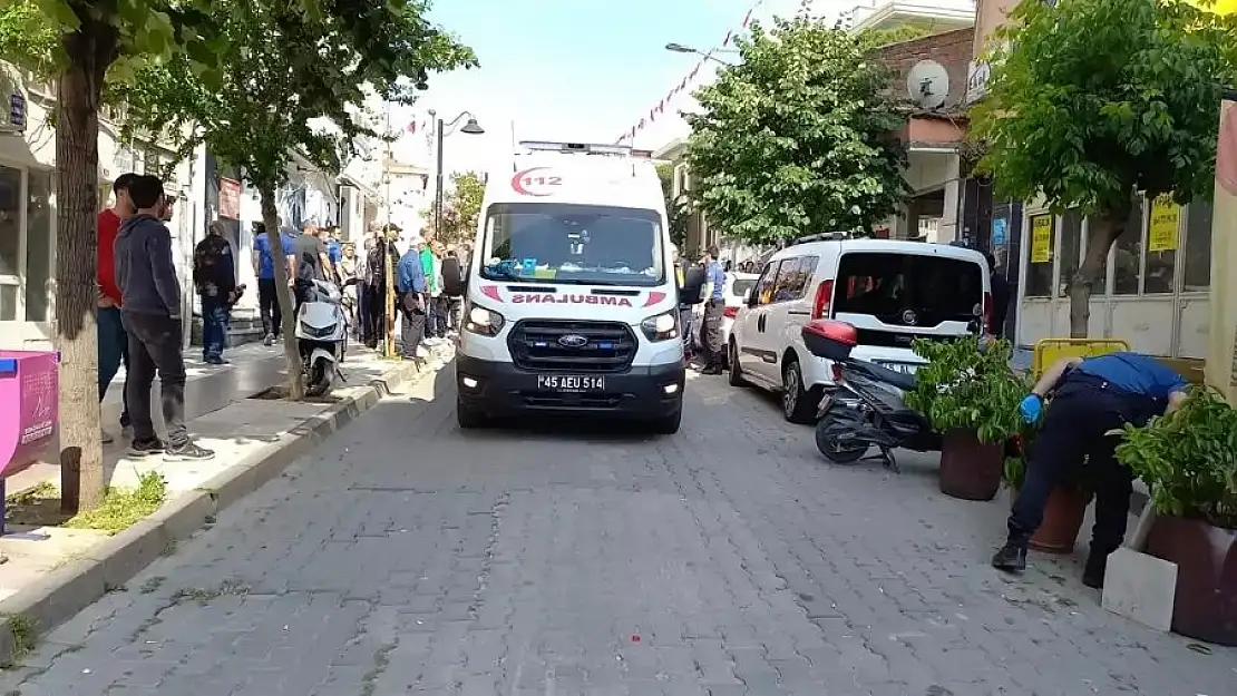 Manisa’da Bıçaklı Kavga 2 Kişi yaralandı