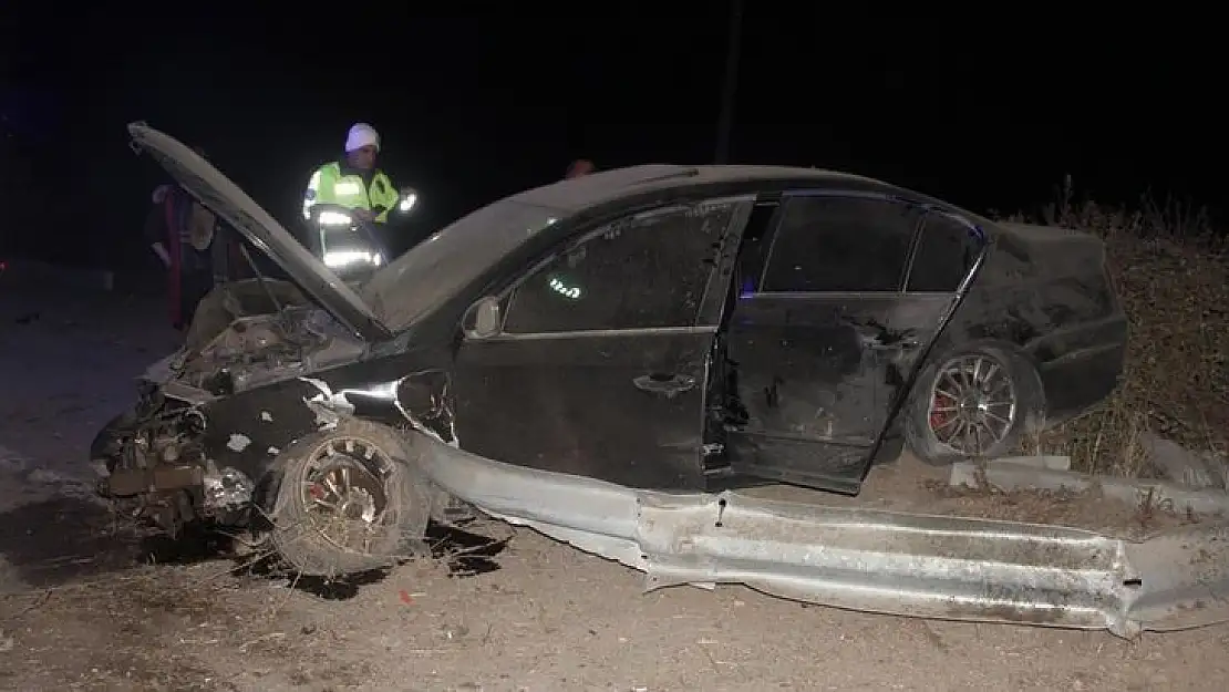 Manisa'da korkunç kaza 1'i ağır, 2 yaralı